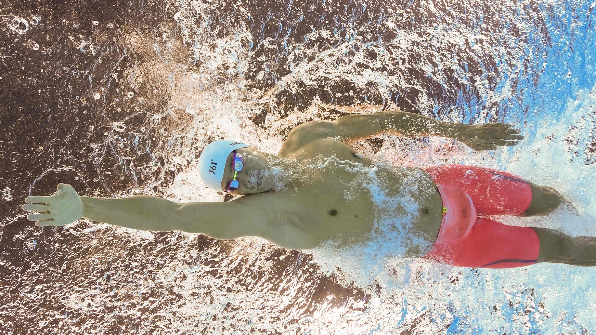 _自然攀岩探险：回归大山的纯粹运动_，自由攀岩第一人